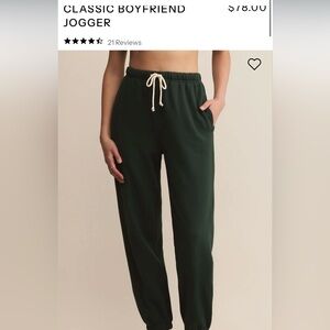 Z supply boyfriend jogger garland green NWT